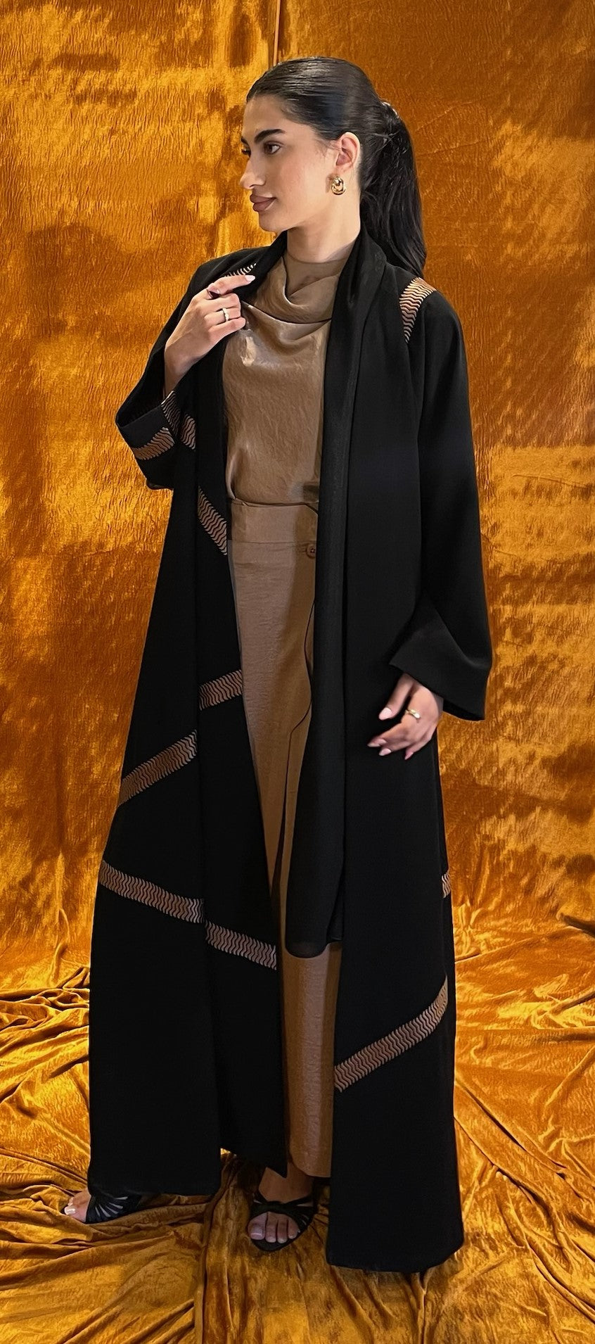 Brown Cross Lines Abaya